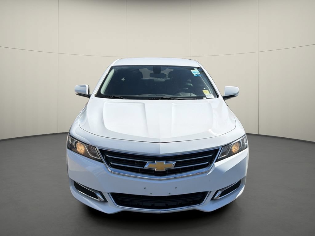 Used 2017 Chevrolet Impala LT FWD image 2