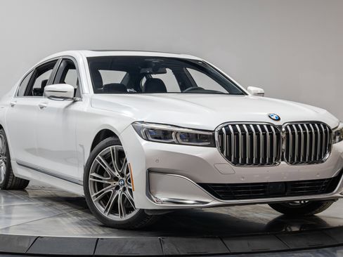 Used 2020 BMW 750i xDrive image 51