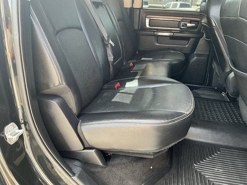 Used 2015 RAM 2500 Laramie w/ Black Appearance Group AWD/4WD image 14