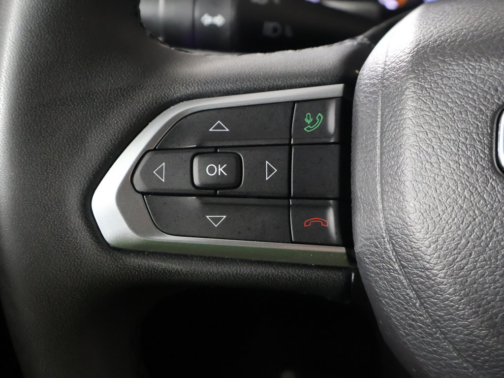 Used 2026 Jeep Compass Latitude AWD/4WD image 37