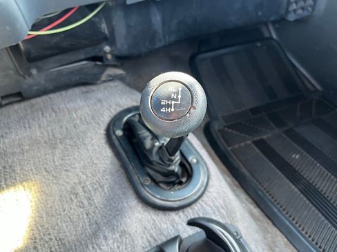 Used 1993 Dodge D/W Truck 250 image 15