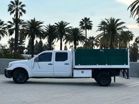 Used 2007 Nissan Frontier SE w/ SE Value Truck Pkg RWD image 4