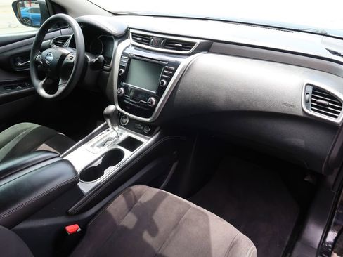 Used 2019 Nissan Murano S image 10