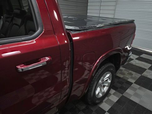 Used 2019 RAM 1500 Laramie AWD/4WD image 13