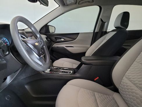 Used 2020 Chevrolet Equinox LS w/ LS Convenience Package FWD image 17