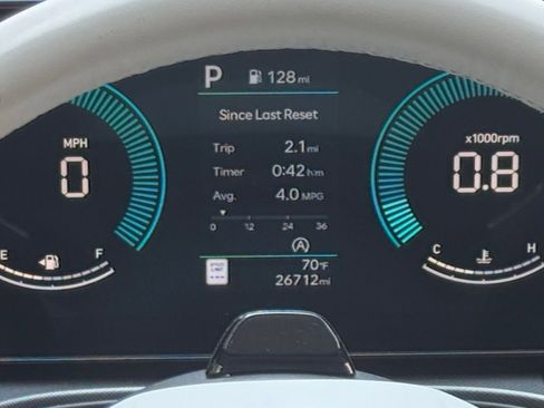 Used 2025 Hyundai Santa Fe SEL AWD/4WD image 42