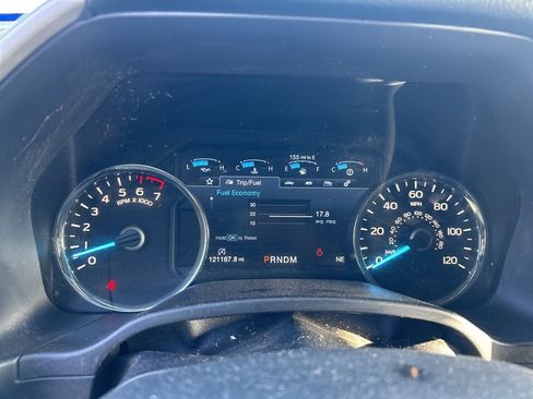 Used 2019 Ford F150 Lariat image 2