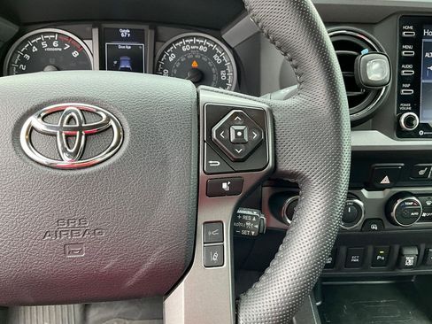 Used 2023 Toyota Tacoma TRD Off-Road w/ TRD Premium Off Road Package AWD/4WD image 11