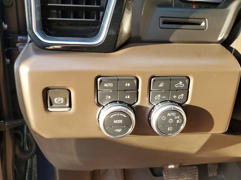 Used 2022 GMC Sierra 1500 Denali AWD/4WD image 30