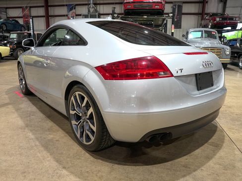 Used 2009 Audi TT 2.0T Premium Plus FWD image 6