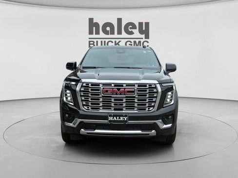 Used 2025 GMC Yukon Denali AWD/4WD image 8