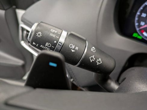 Used 2020 Jaguar F-PACE Prestige image 17