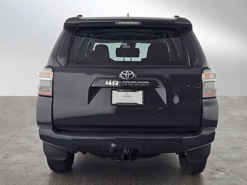 Used 2024 Toyota 4Runner SR5 Premium image 4