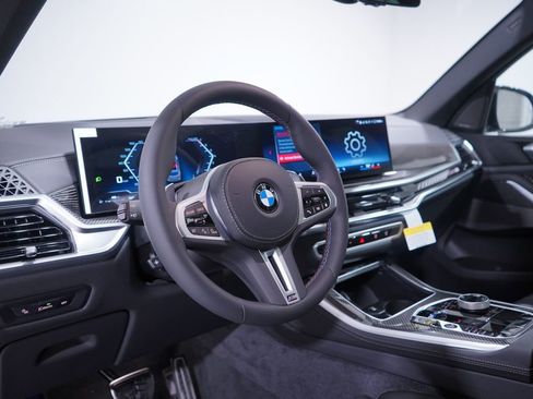 New 2026 BMW X5 M60i image 6