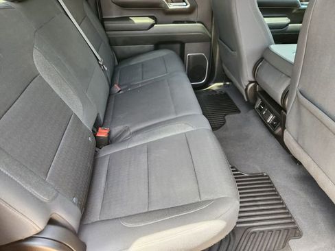 Used 2024 Chevrolet Silverado 1500 LT AWD/4WD image 31