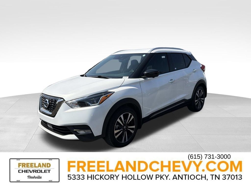 Used 2020 Nissan Kicks SR w/ SR Premium Package FWD image 7