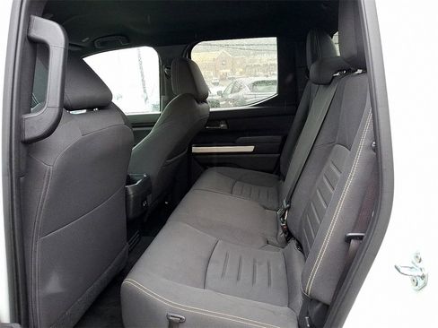 Used 2024 Toyota Tacoma TRD Off-Road image 11