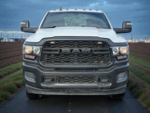 Used 2024 RAM 2500 Tradesman w/ Snow Chief Group image 3