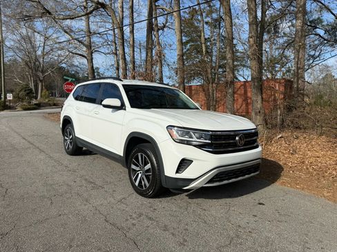 Used 2021 Volkswagen Atlas SE image 12