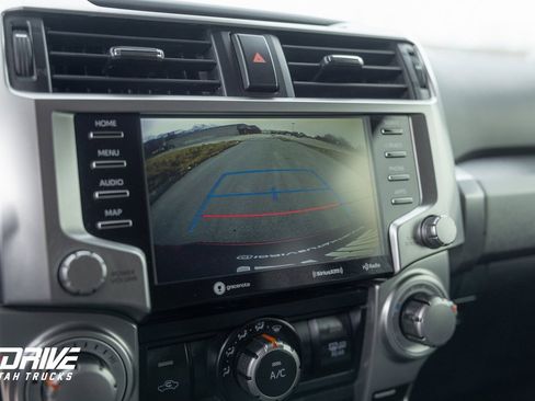 Used 2022 Toyota 4Runner SR5 Premium image 36