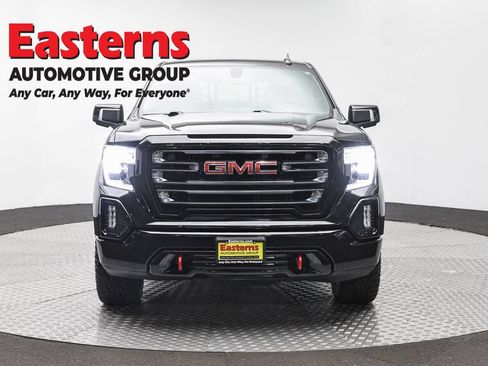 Used 2021 GMC Sierra 1500 AT4 w/ AT4 Preferred Package AWD/4WD image 2