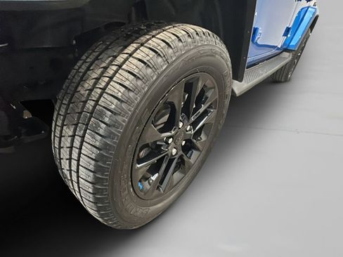 Used 2022 Jeep Wrangler Unlimited Sahara w/ Cold Weather Group image 4