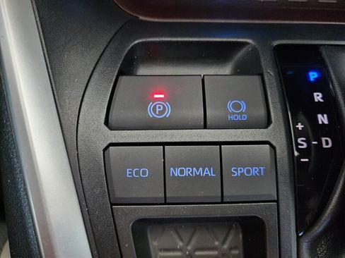 Used 2019 Toyota RAV4 Limited w/ Cold Weather Package FWD image 51