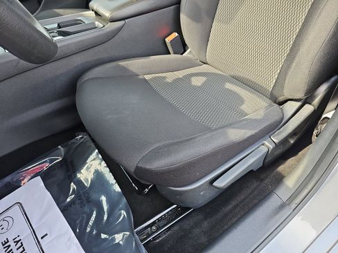 Used 2023 Nissan Sentra S FWD image 30
