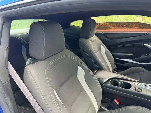 Used 2017 Chevrolet Camaro LT image 18