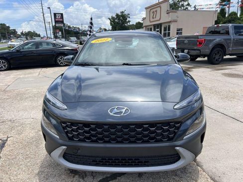 Used 2022 Hyundai Kona SE image 2