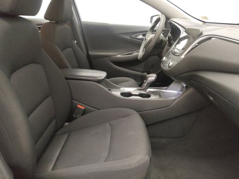 Used 2023 Chevrolet Malibu LT FWD image 21