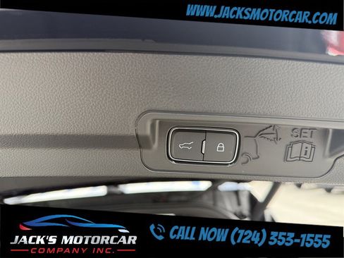 Used 2025 Ford Explorer ST-Line w/ Premium Package image 30