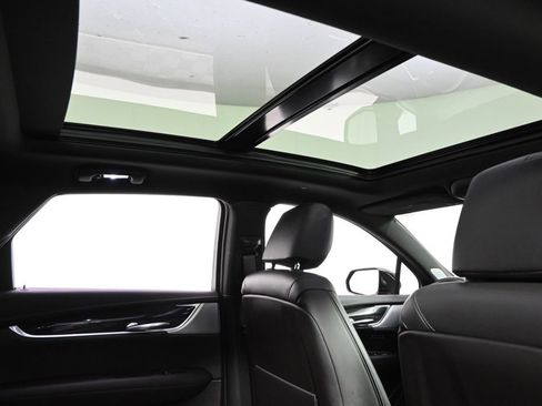 Certified 2023 Cadillac XT5 Premium Luxury AWD/4WD image 17