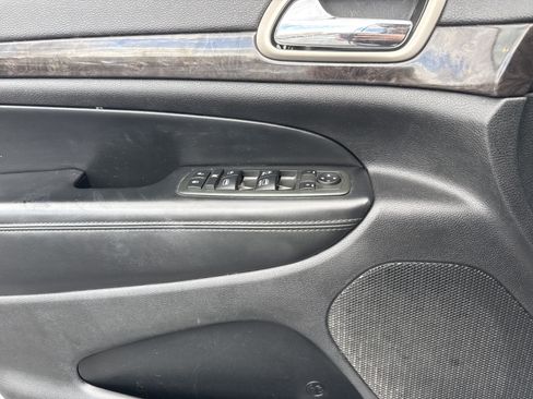 Used 2012 Jeep Grand Cherokee Laredo image 15