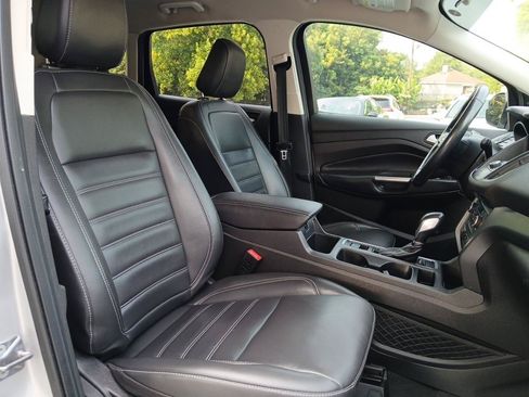 Used 2019 Ford Escape SEL FWD image 17