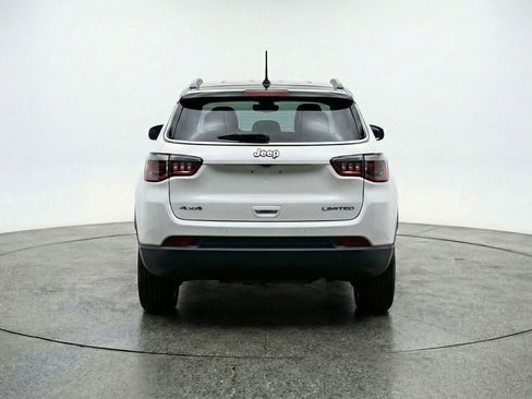 Used 2025 Jeep Compass Limited AWD/4WD image 7