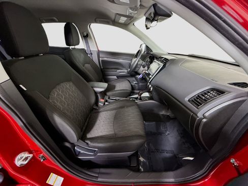 Used 2023 Mitsubishi Outlander Sport ES image 28