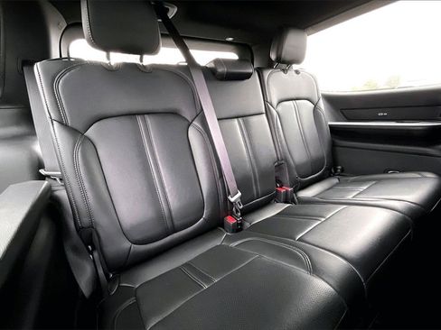 Used 2024 Jeep Wagoneer 2WD w/ Premium Group I image 28