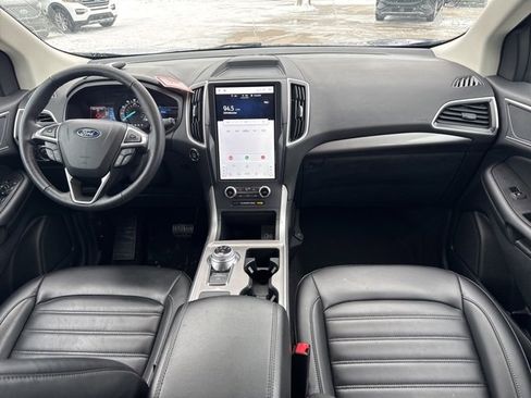 Used 2024 Ford Edge SEL w/ Convenience Package image 17