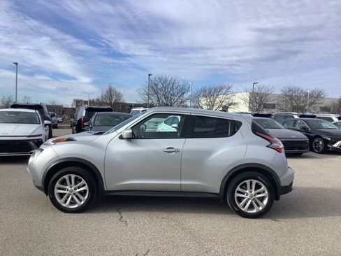 Used 2015 Nissan Juke SV image 8