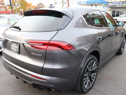 Used 2023 Maserati Grecale GT image 5