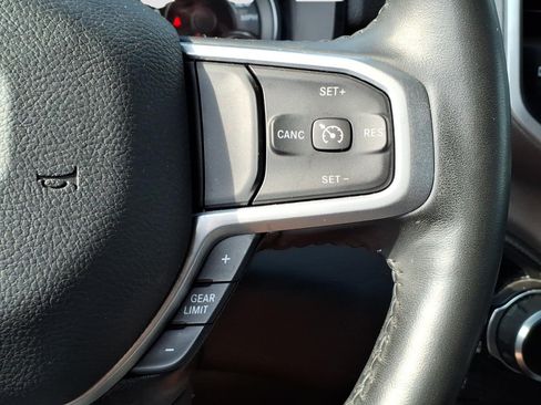 Used 2023 RAM 1500 Big Horn AWD/4WD image 25