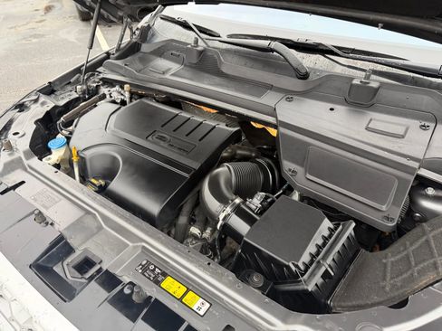 Used 2018 Land Rover Discovery Sport HSE image 43