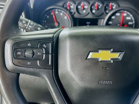 Used 2025 Chevrolet Silverado 2500 Custom w/ Custom Value Package image 22