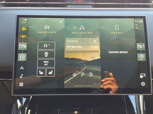 Certified 2025 Land Rover Range Rover Sport image 12