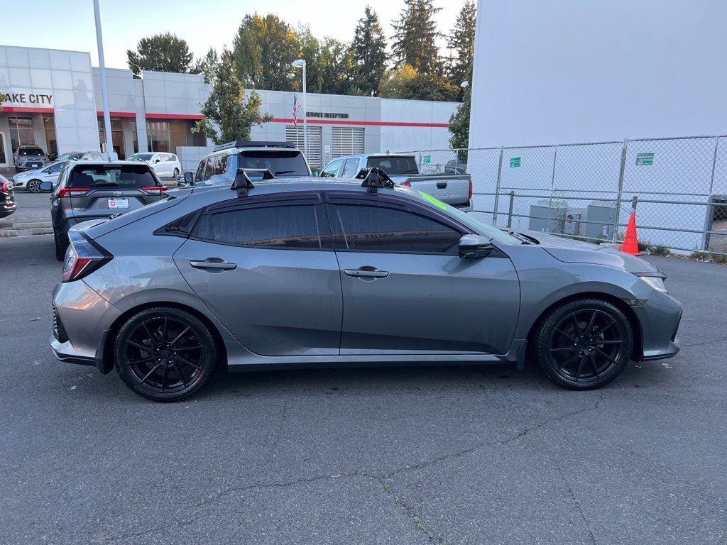 Used 2017 Honda Civic EX image 3