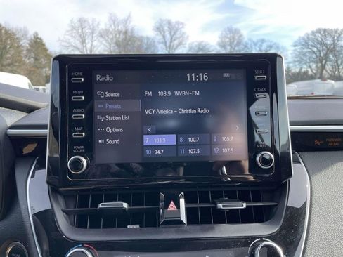 Used 2020 Toyota Corolla SE image 26