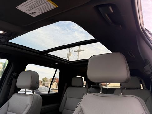 Certified 2023 GMC Yukon SLT image 19