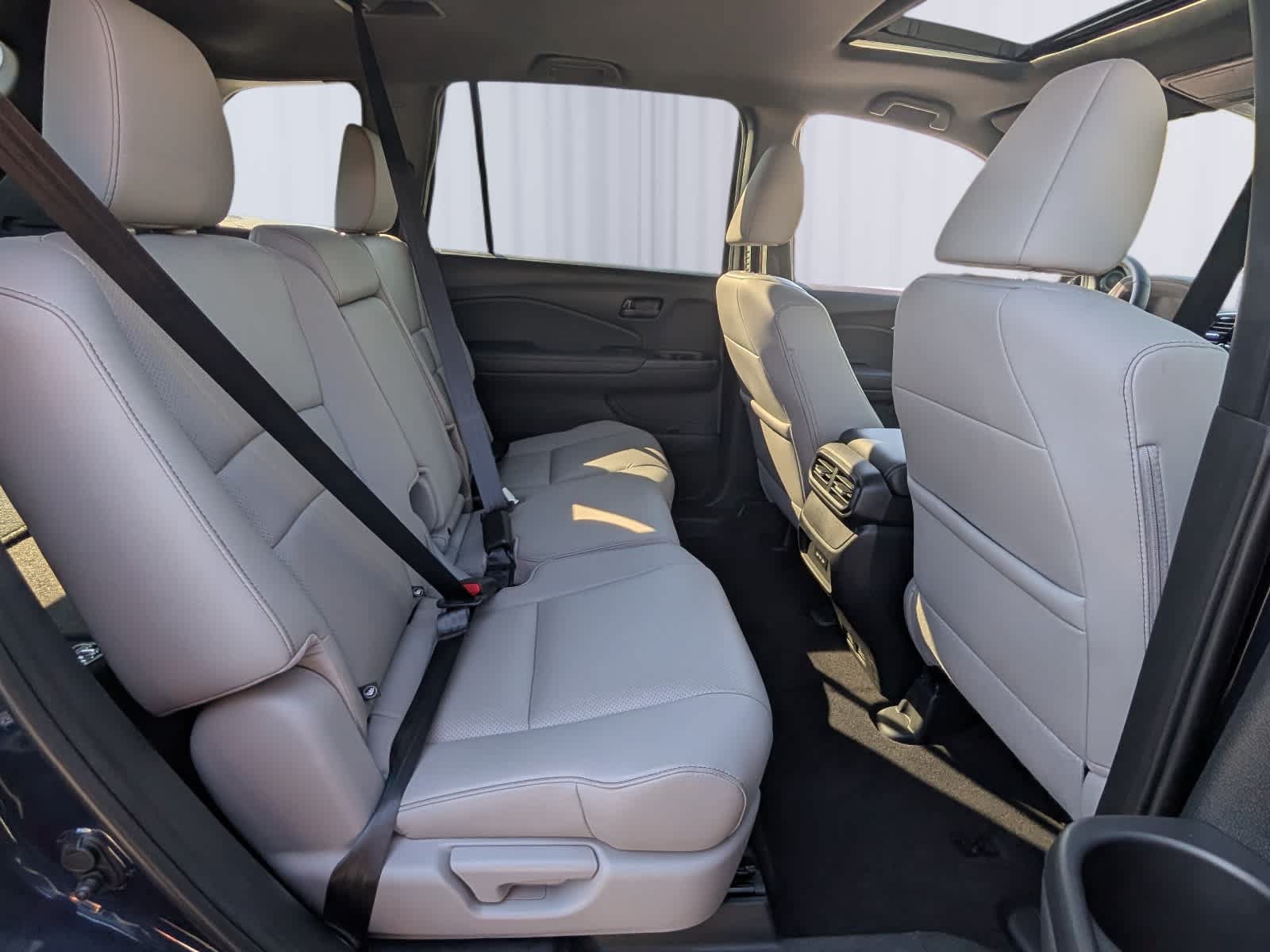 Certified 2024 Honda Passport EX-L image 13