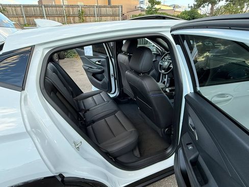 Used 2025 Buick Envista Sport Touring FWD image 20